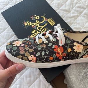 Keds x Rifle Paper Co never been worn in box size 9.